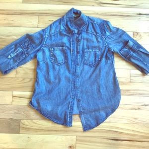 Women’s Jean shirt (full length sleeves)